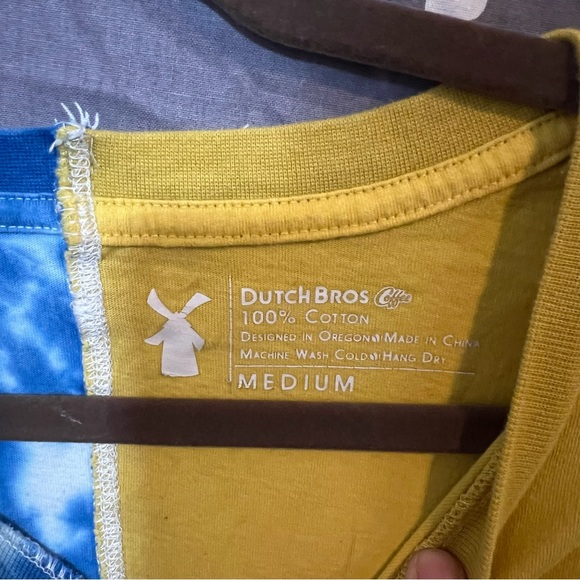 Dutch bros t-shirt - Picture 3 of 3